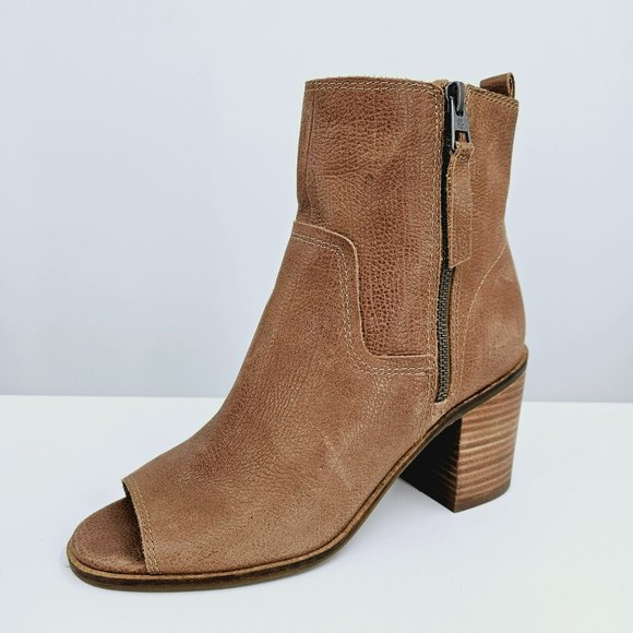 Lucky Brand Boots Kamren 7.5 M Brown Textured Leather Peep Toe Stacked Heel Zip - Picture 1 of 13